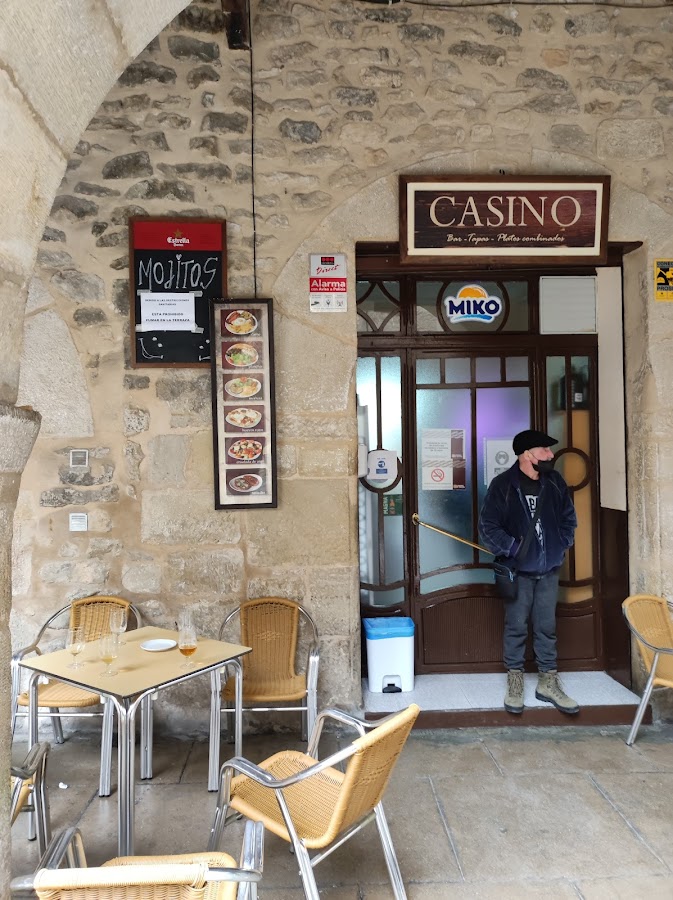 Casino Bar Tapas Restaurante