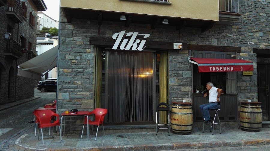 Tiki Bar