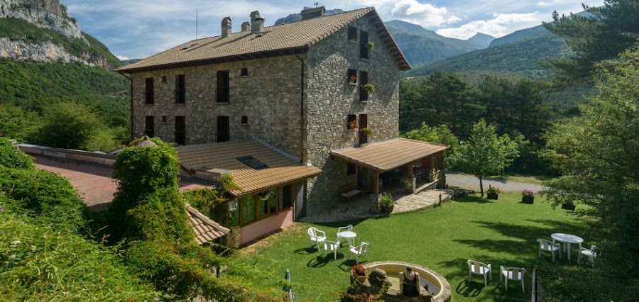 Hotel de Montaña Usón